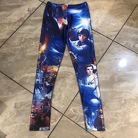 Star Wars graphic leggings!! One NWOT Hans Solo Princess Lea characters - Picture 5 of 6